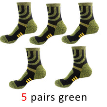 Load image into Gallery viewer, 5 Pairs Cotton Socks
